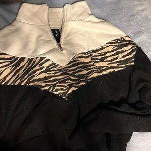 divided cropped quarter zip